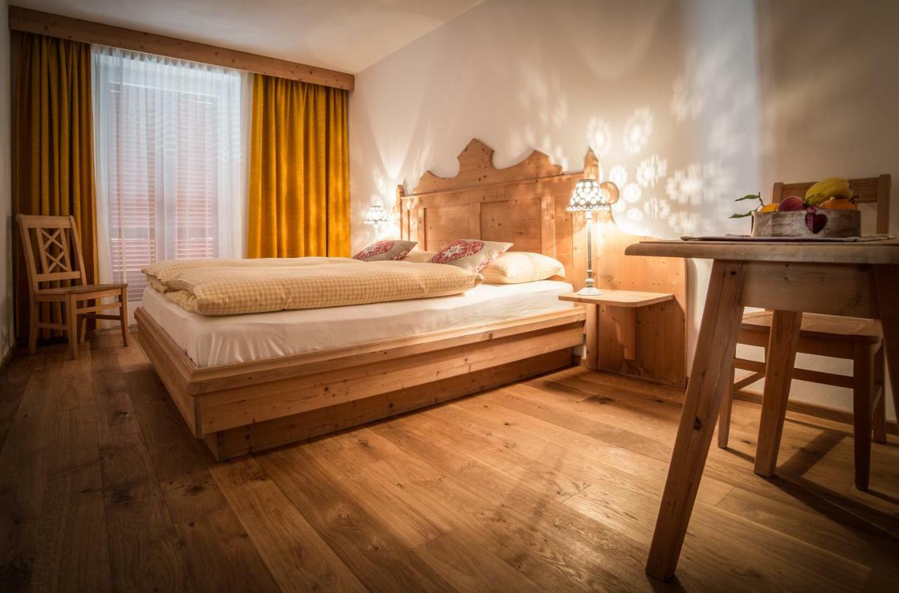 Sapelza Appartementhaus Dobbiaco Dış mekan fotoğraf